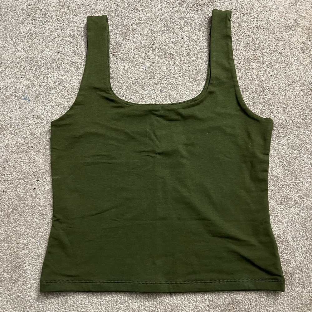 Old Navy Green Crop Top (Size M)